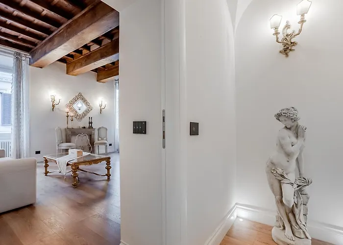 Trevi Fountain Elegant * רומא